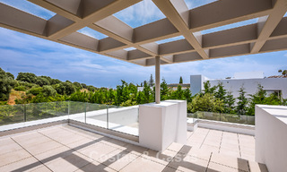 Villa de luxe prête à emménager avec style architectural minimaliste à vendre sur la New Golden Mile entre Marbella et Estepona 793090 