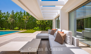 Villa de luxe prête à emménager avec style architectural minimaliste à vendre sur la New Golden Mile entre Marbella et Estepona 793107 
