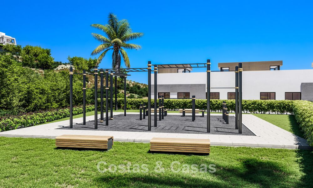 Lancement! Villas mitoyennes modernes avec vue mer à vendre dans un complexe de style resort à Elviria, Est de Marbella 793132