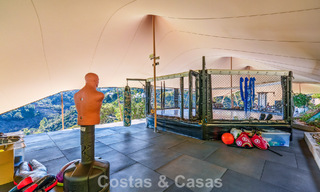 Villa architecturale moderne avec vue sur la mer et un fitness profesionelle à vendre à El Madroñal, Benahavís - Marbella 793727 
