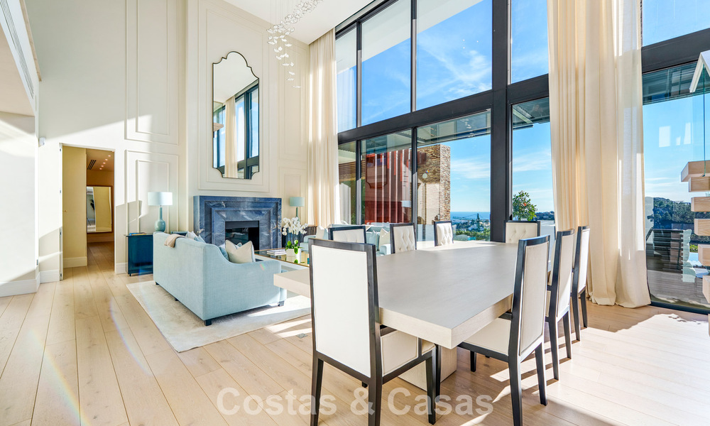 Villa architecturale moderne avec vue sur la mer et un fitness profesionelle à vendre à El Madroñal, Benahavís - Marbella 793737