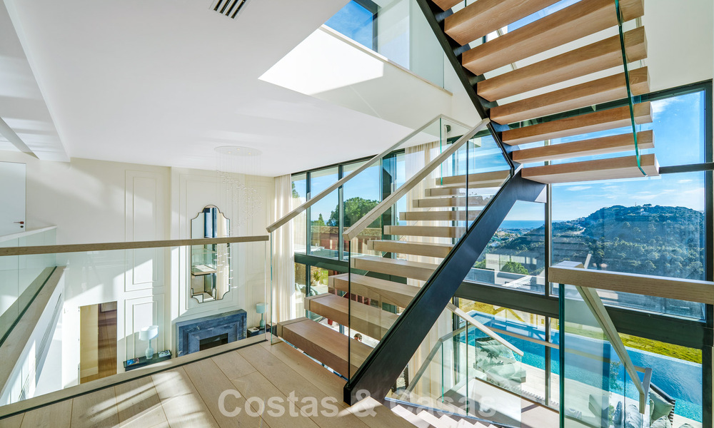 Villa architecturale moderne avec vue sur la mer et un fitness profesionelle à vendre à El Madroñal, Benahavís - Marbella 793745