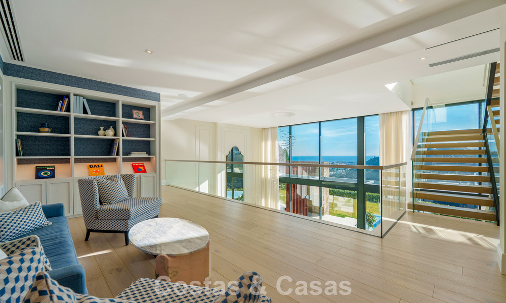 Villa architecturale moderne avec vue sur la mer et un fitness profesionelle à vendre à El Madroñal, Benahavís - Marbella 793747