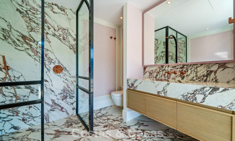 Villa architecturale moderne avec vue sur la mer et un fitness profesionelle à vendre à El Madroñal, Benahavís - Marbella 793749