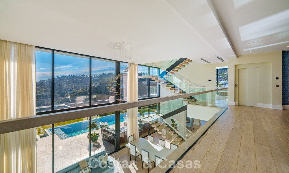 Villa architecturale moderne avec vue sur la mer et un fitness profesionelle à vendre à El Madroñal, Benahavís - Marbella 793752