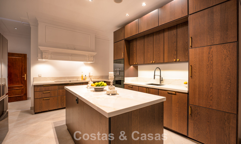 Élégante villa andalouse avec vues panoramiques sur la mer à vendre à El Madroñal, Benahavís - Marbella 793821