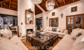 Élégante villa andalouse avec vues panoramiques sur la mer à vendre à El Madroñal, Benahavís - Marbella 793822 