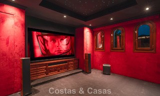 Élégante villa andalouse avec vues panoramiques sur la mer à vendre à El Madroñal, Benahavís - Marbella 793824 