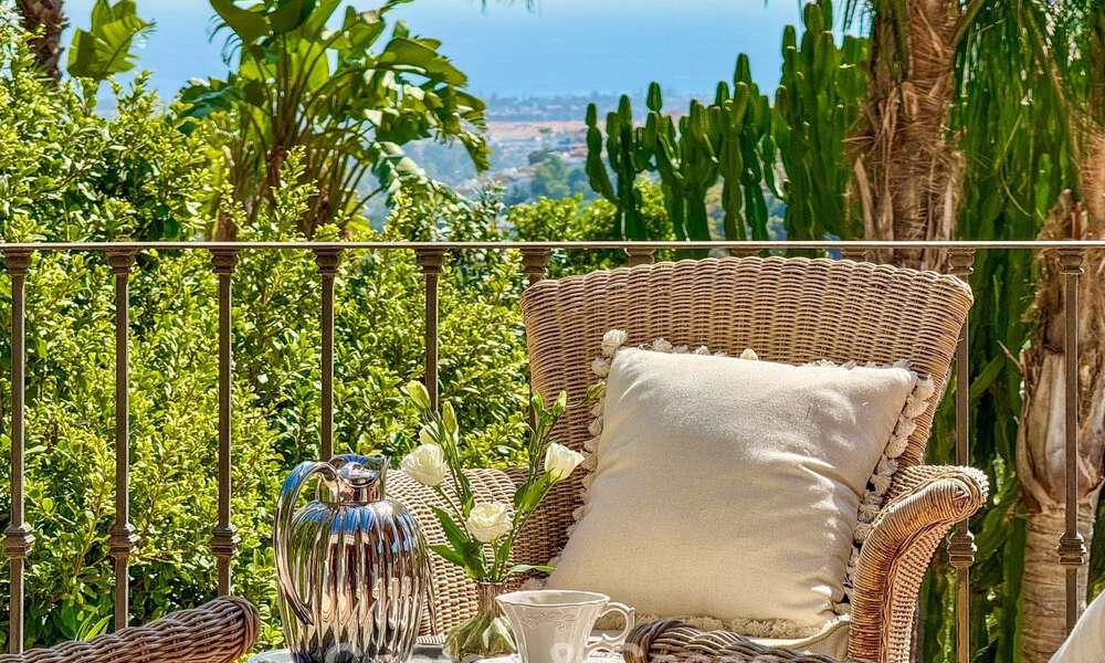 Élégante villa andalouse avec vues panoramiques sur la mer à vendre à El Madroñal, Benahavís - Marbella 793825
