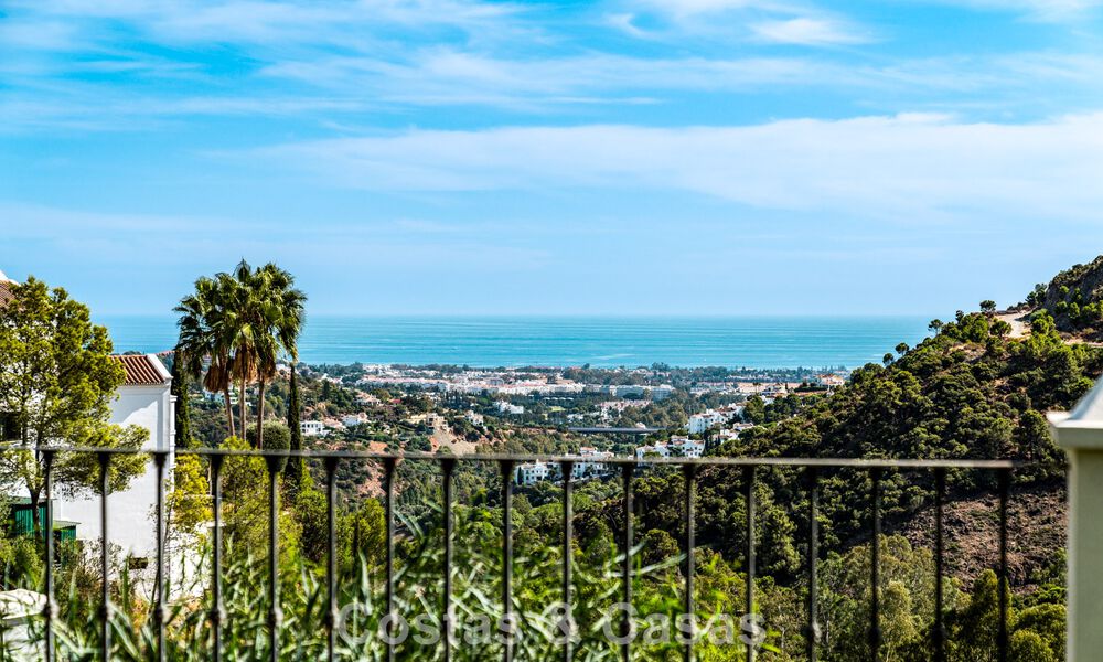 Élégante villa andalouse avec vues panoramiques sur la mer à vendre à El Madroñal, Benahavís - Marbella 793829