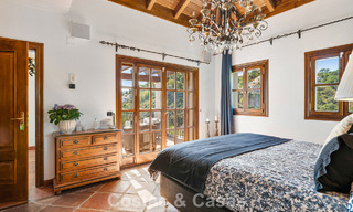 Élégante villa andalouse avec vues panoramiques sur la mer à vendre à El Madroñal, Benahavís - Marbella 793844 