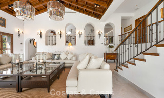 Élégante villa andalouse avec vues panoramiques sur la mer à vendre à El Madroñal, Benahavís - Marbella 793855 