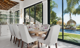 Élégante villa andalouse avec vues panoramiques sur la mer à vendre à El Madroñal, Benahavís - Marbella 793858 