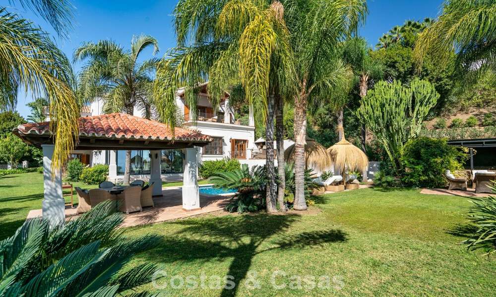 Élégante villa andalouse avec vues panoramiques sur la mer à vendre à El Madroñal, Benahavís - Marbella 793865