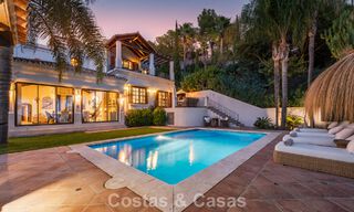 Élégante villa andalouse avec vues panoramiques sur la mer à vendre à El Madroñal, Benahavís - Marbella 793870 