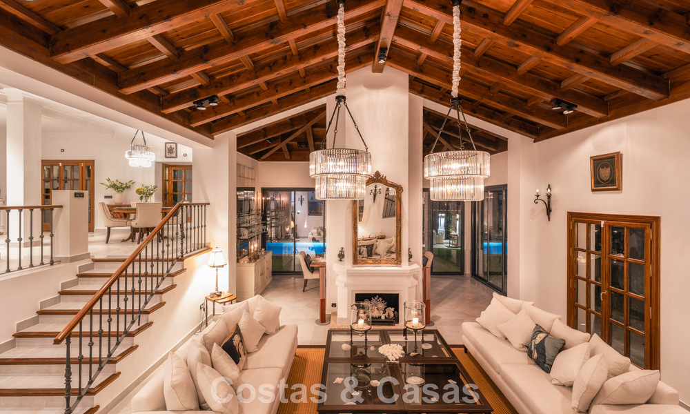 Élégante villa andalouse avec vues panoramiques sur la mer à vendre à El Madroñal, Benahavís - Marbella 793873