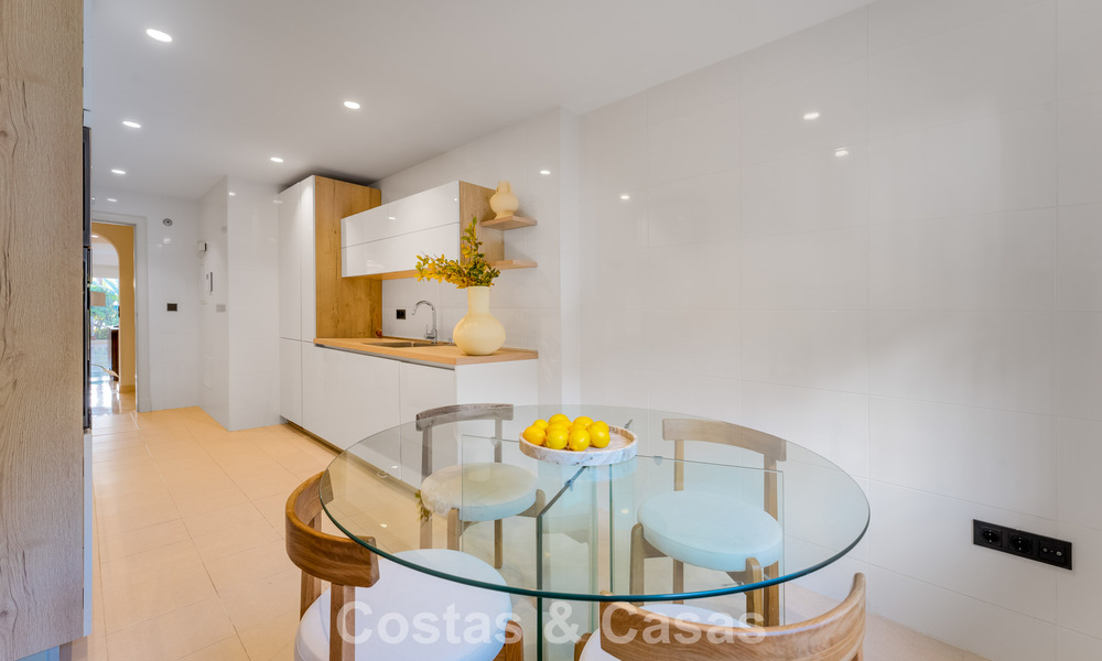 Élégant appartement en rez-de-chaussée avec jardin privé à vendre à Sierra Blanca, Marbella 793899