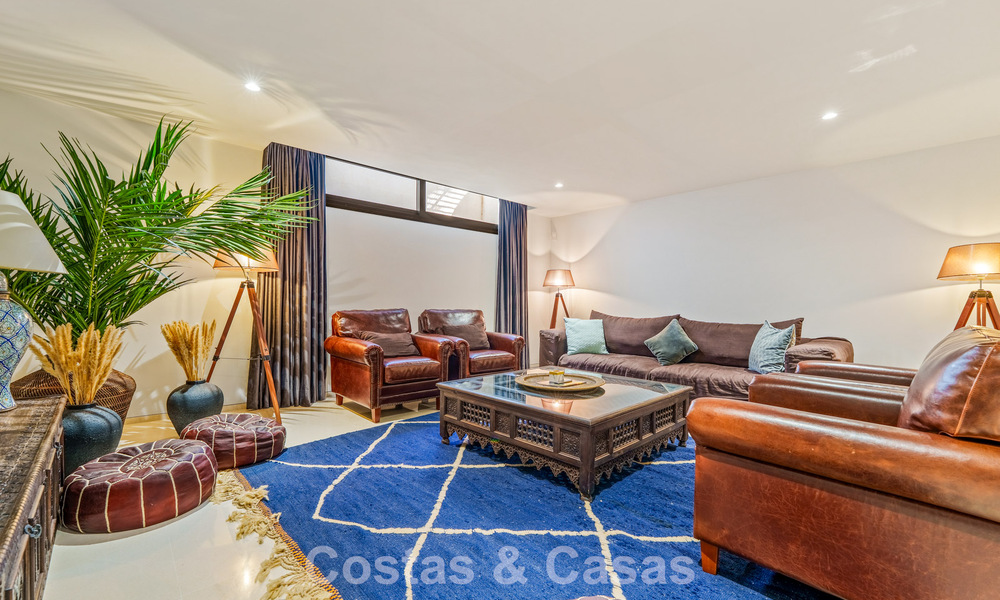 Villa de luxe exclusive au design moderniste à vendre dans la Vallée du Golf de Nueva Andalucía, Marbella 793922