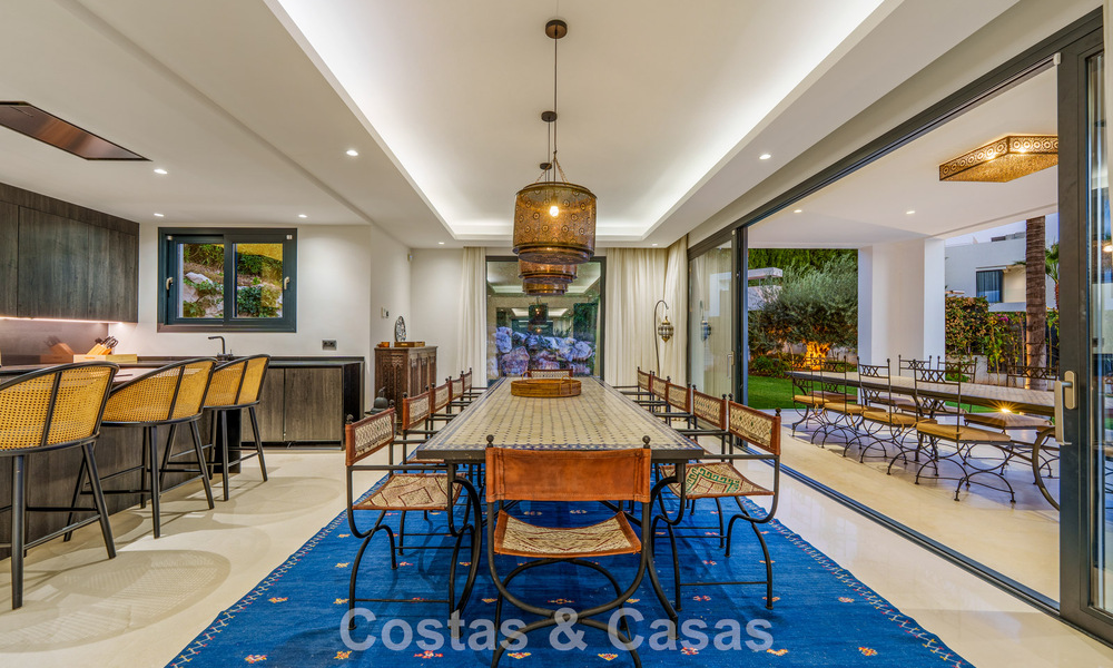 Villa de luxe exclusive au design moderniste à vendre dans la Vallée du Golf de Nueva Andalucía, Marbella 793952