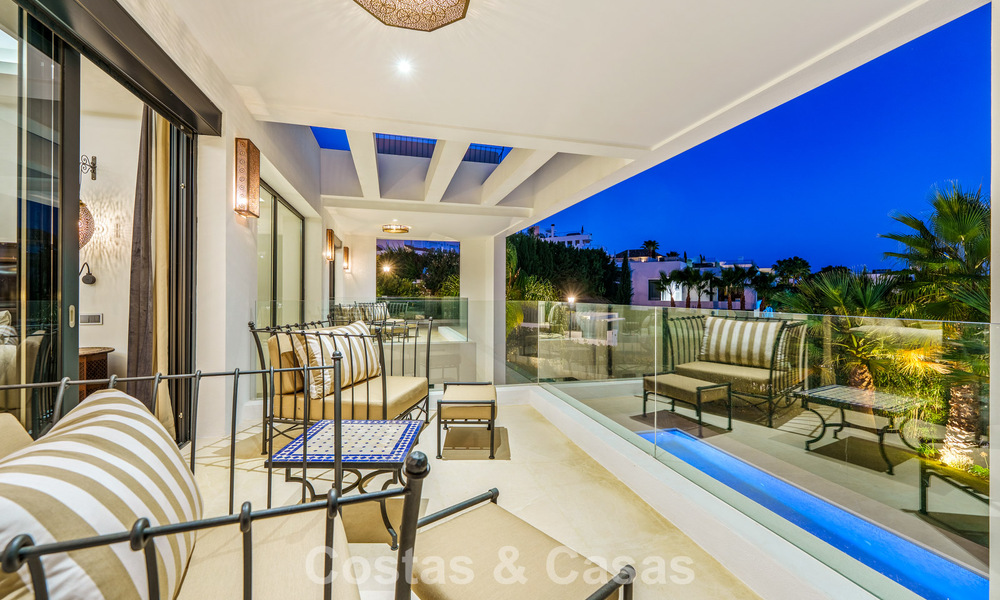 Villa de luxe exclusive au design moderniste à vendre dans la Vallée du Golf de Nueva Andalucía, Marbella 793955