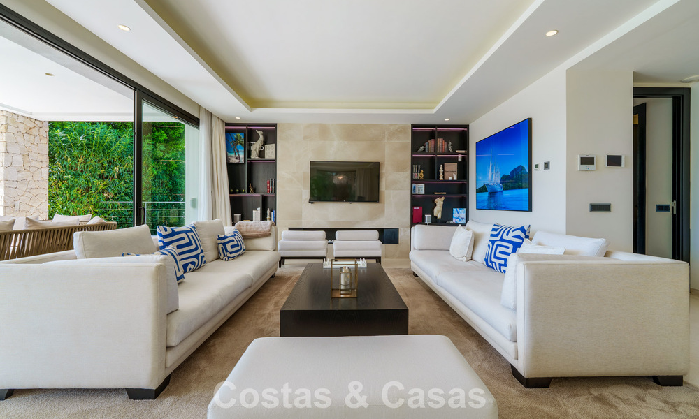 Villa de luxe au style contemporain à vendre dans une communauté privée et sécurisée de Nueva Andalucía, Marbella 793973