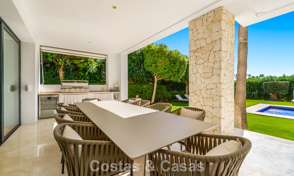 Villa de luxe au style contemporain à vendre dans une communauté privée et sécurisée de Nueva Andalucía, Marbella 793978