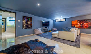 Villa de luxe au style contemporain à vendre dans une communauté privée et sécurisée de Nueva Andalucía, Marbella 794001 