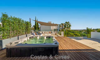 Villa de luxe au style contemporain à vendre dans une communauté privée et sécurisée de Nueva Andalucía, Marbella 794008 