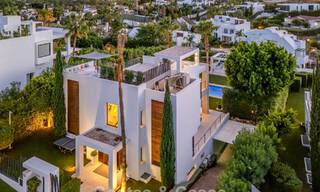 Villa de luxe au style contemporain à vendre dans une communauté privée et sécurisée de Nueva Andalucía, Marbella 794022 