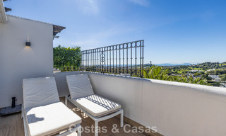 Penthouse rénové de 3 chambres à coucher dans une résidence sécurisée avec vue sur la mer et le golf à Marbella - Benahavis 793290 