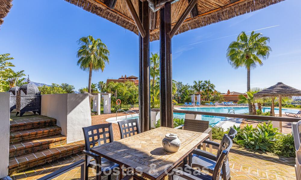 Penthouse rénové de 3 chambres à coucher dans une résidence sécurisée avec vue sur la mer et le golf à Marbella - Benahavis 793345