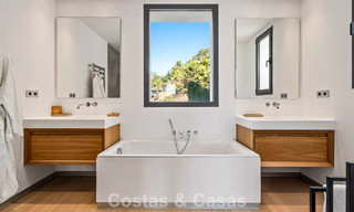 Spacieuse villa moderne avec maison d’amis indépendante à vendre à El Madroñal, Benahavís - Marbella 794061 