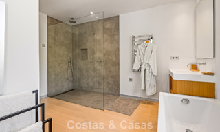 Spacieuse villa moderne avec maison d’amis indépendante à vendre à El Madroñal, Benahavís - Marbella 794062 