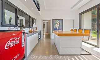 Spacieuse villa moderne avec maison d’amis indépendante à vendre à El Madroñal, Benahavís - Marbella 794069 