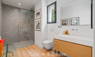 Spacieuse villa moderne avec maison d’amis indépendante à vendre à El Madroñal, Benahavís - Marbella 794078 