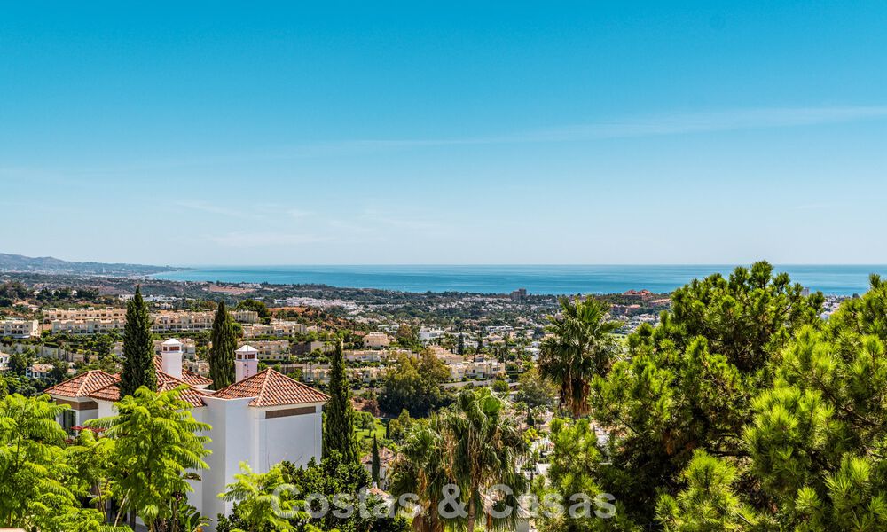 Appartement duplex prêt à emménager, luxueusement rénové, à vendre dans les collines de Marbella - Benahavís 794105