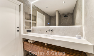 Appartement duplex prêt à emménager, luxueusement rénové, à vendre dans les collines de Marbella - Benahavís 794108 