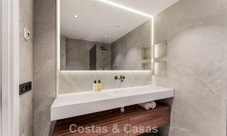 Appartement duplex prêt à emménager, luxueusement rénové, à vendre dans les collines de Marbella - Benahavís 794111 