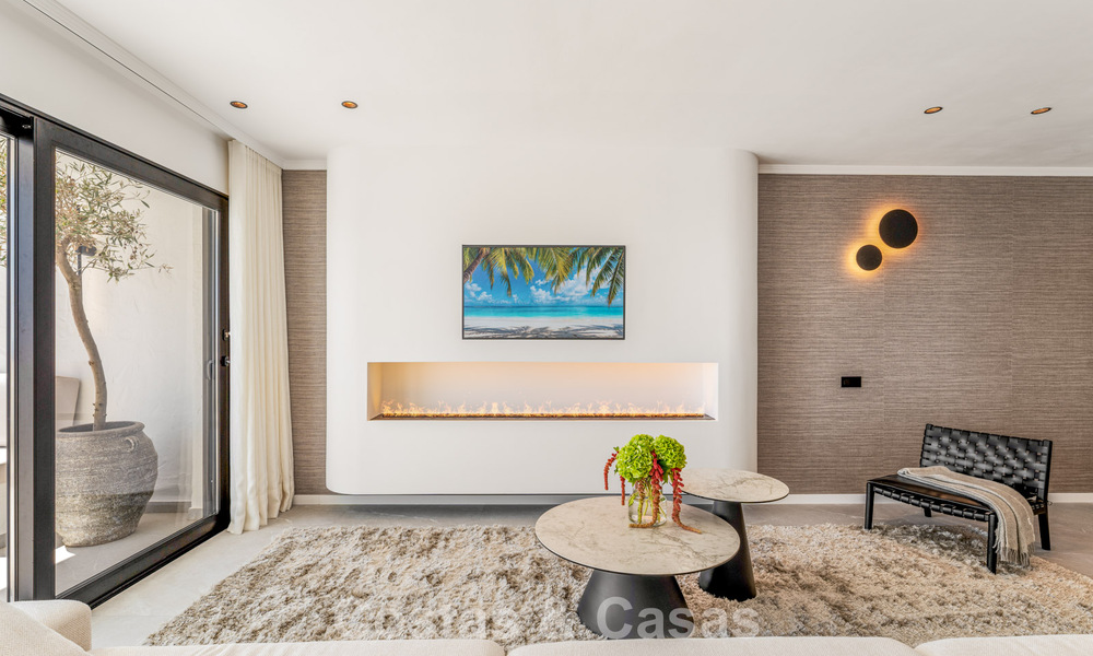 Appartement duplex prêt à emménager, luxueusement rénové, à vendre dans les collines de Marbella - Benahavís 794128