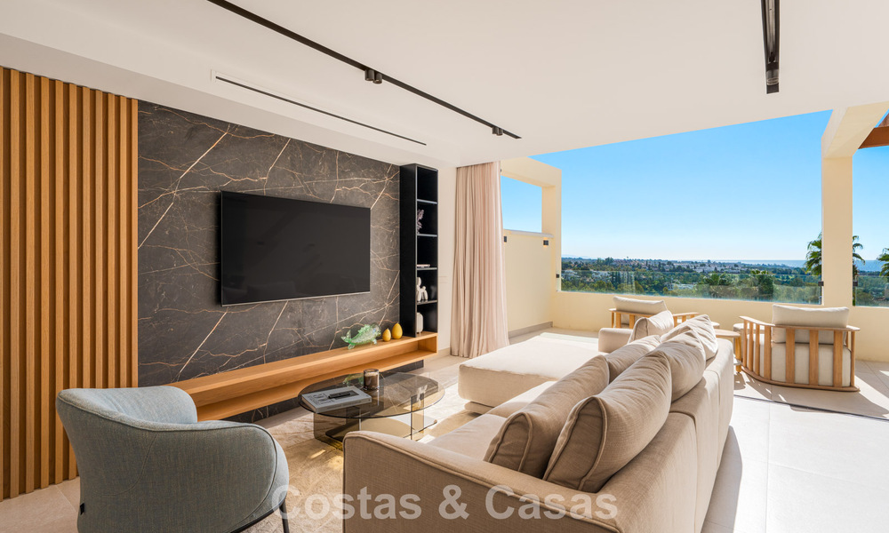 Appartement de luxe rénové avec vue sur la mer à vendre dans la prisée Nueva Andalucía, Marbella 794134