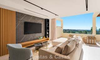 Appartement de luxe rénové avec vue sur la mer à vendre dans la prisée Nueva Andalucía, Marbella 794134 