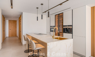 Appartement de luxe rénové avec vue sur la mer à vendre dans la prisée Nueva Andalucía, Marbella 794145 