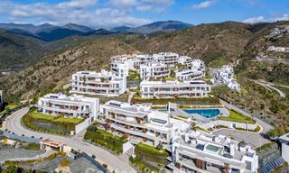 Spacieux appartement contemporain, prêt à emménager à vendre dans les collines de La Quinta Resort, Marbella - Benahavís 794370 