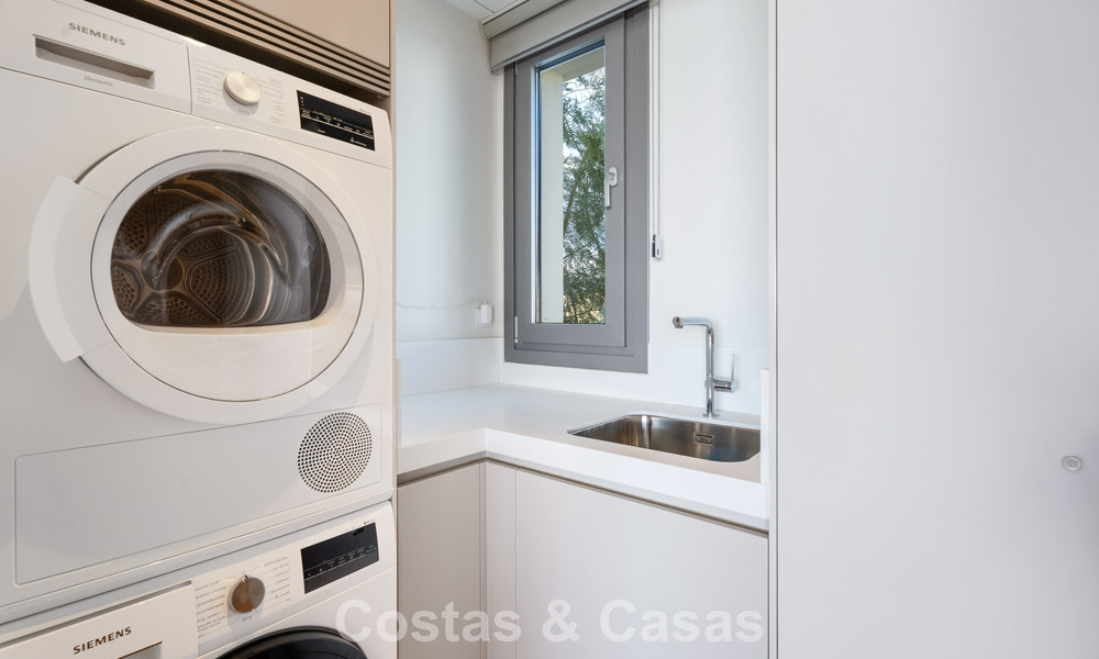 Spacieux appartement contemporain, prêt à emménager à vendre dans les collines de La Quinta Resort, Marbella - Benahavís 794381