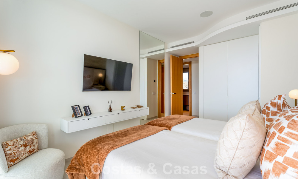 Spacieux appartement contemporain, prêt à emménager à vendre dans les collines de La Quinta Resort, Marbella - Benahavís 794384