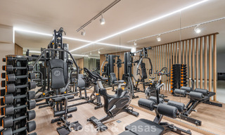 Prestigieuse maison renové moderne à vendre, deuxième ligne de plage à Puente Romano sur la Golden Mile de Marbella 794477 