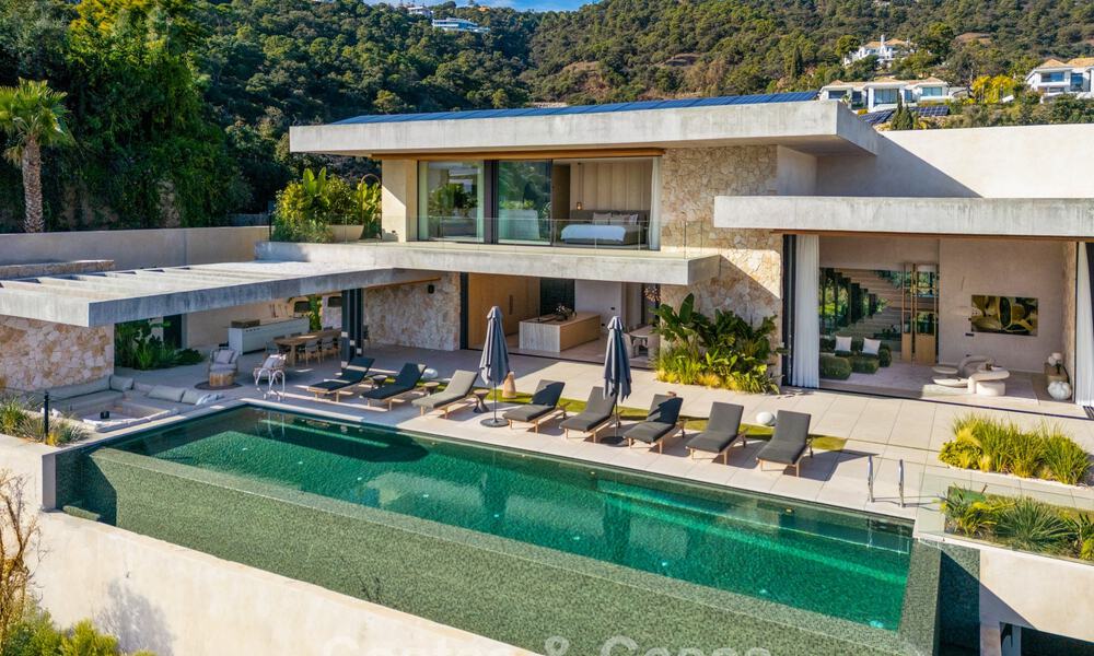 Villa de luxe neuve, haut de gamme, avec vues panoramiques à vendre dans la résidence fermée d’El Madroñal à Benahavis - Marbella 794194