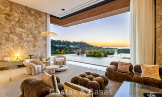 Villa de luxe neuve, haut de gamme, avec vues panoramiques à vendre dans la résidence fermée d’El Madroñal à Benahavis - Marbella 794197 