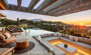 Villa de luxe neuve, haut de gamme, avec vues panoramiques à vendre dans la résidence fermée d’El Madroñal à Benahavis - Marbella 794199 