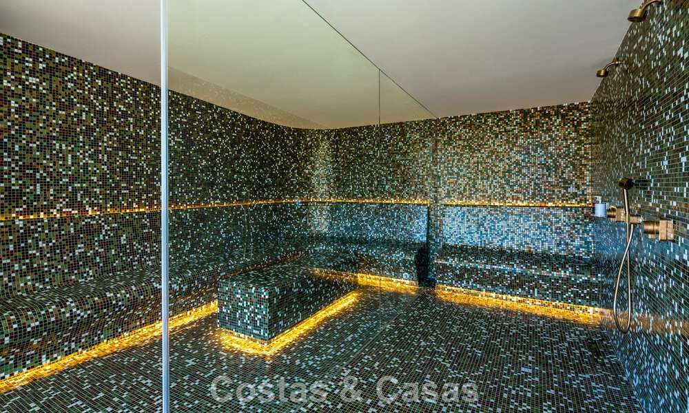 Villa de luxe neuve, haut de gamme, avec vues panoramiques à vendre dans la résidence fermée d’El Madroñal à Benahavis - Marbella 794209